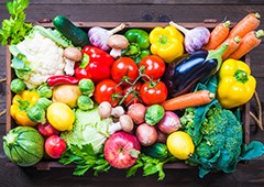 fruit-and-vegetable-platter