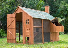 mansion-backyard-chicken-coop